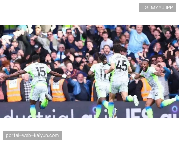 曼城客场三球完胜切尔西紧追榜首，瓜迪奥拉战术调整初见成效